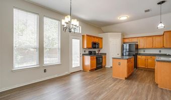 304 Limestone Dr, Alvarado, TX 76009