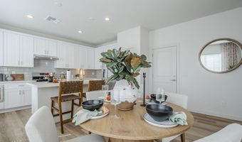 630 W LAREDO St, Chandler, AZ 85225