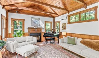 107 Spring Grove Rd, Glocester, RI 02814