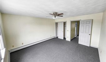 17 Public St, East Providence, RI 02914
