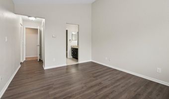 4 Ray Ct, Bedminster, NJ 07921