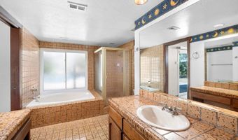 2827 N Victoria Dr, Alpine, CA 91901