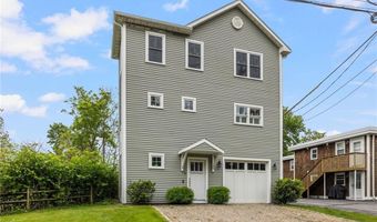 36 Wanda St, Narragansett, RI 02882