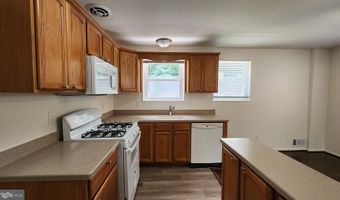 5022 8TH Rd S, Arlington, VA 22204