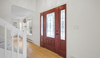 18 Shannon Way, Brentwood, NH 03833