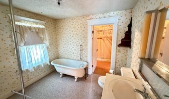 112 N Main St, Barnes, KS 66933
