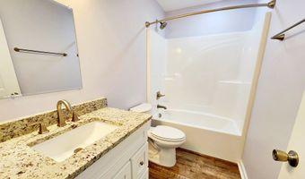 830 Holly Dr, Albany, GA 31705