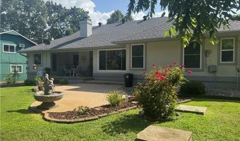 8 Merritt Dr, Bella Vista, AR 72714