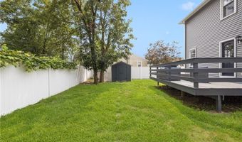 6 LARKSPUR Rd, Warwick, RI 02886