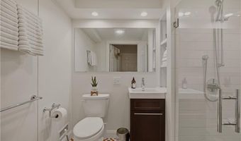 11 King Philip Ave, Bristol, RI 02809