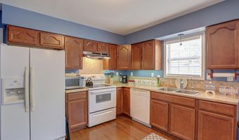 10228 BAYSIDE Dr, Dover, DE 19901
