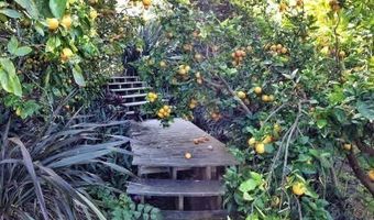 73-1402 Hikimoe St, Kailua Kona, HI 96740