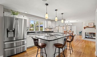 12 Magazine St, Bedford, NH 03110