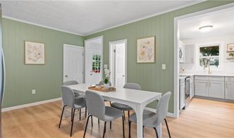 63 Prospect St, Lincoln, RI 02838