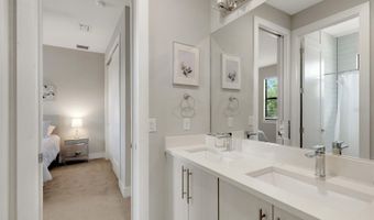 2512 N WESTMORELAND Dr, Orlando, FL 32804