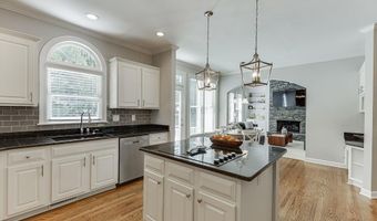 3313 Glen Devon Ln, Berkeley Lake, GA 30096