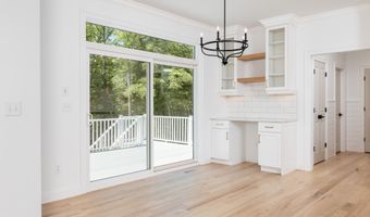 81 Nelson Dr, Burlington, CT 06013