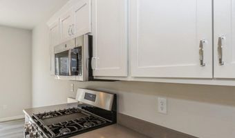 2224 Eversull Ln, North Liberty, IA 52317