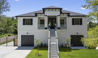 100 Blue Ridge Ct, Bay St. Louis, MS 39520