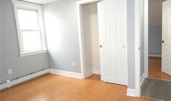 52 Hillwood St, Cranston, RI 02920