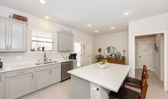 1025 Shadow Bluff Dr, Baton Rouge, LA 70820