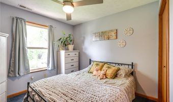 1012 Coopers Run, Amherst, OH 44001