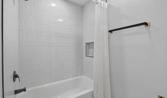 164 N 21st St, Columbus, OH 43203