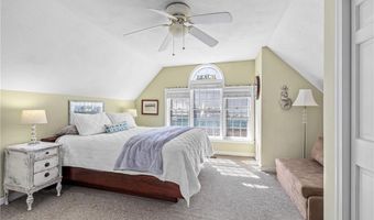 93 MILL St B, Newport, RI 02840