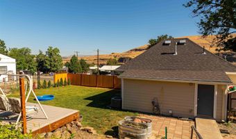 814 2nd St, Asotin, WA 99402