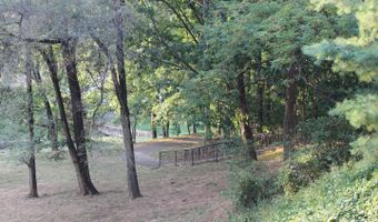 6480 CHEYENNE Dr 201, Alexandria, VA 22312