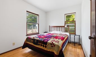 1109 S 2nd St, Alma, WI 54610
