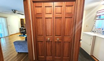 9616 Zimmer Dr, Algonquin, IL 60102
