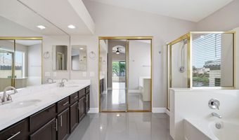 902 W AZALEA Pl, Chandler, AZ 85248