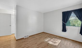 6809 Pilgrim Rd, Madison, WI 53711