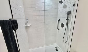 530 Shields Crossing Dr, Bean Station, TN 37708
