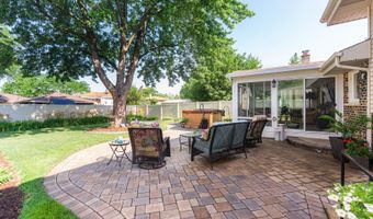 554 N Green Ridge St, Addison, IL 60101