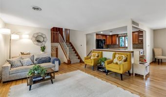 60 Fairways Blvd, Amherst, NY 14221