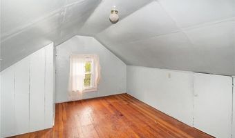 4 Atlantic St, Newport, RI 02840
