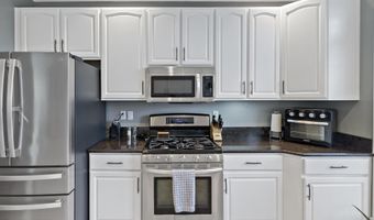 1720 Hollister Dr, Alcoa, TN 37701