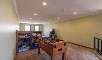 29 Dashney Rd, Burke, VT 05832