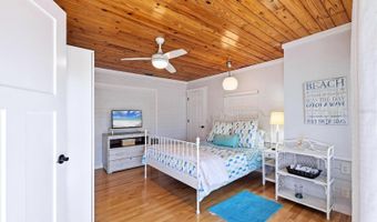 517 KUMQUAT Dr, Anna Maria, FL 34216