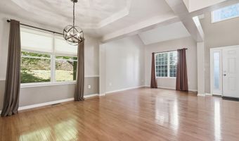 25 Brittany Ct, Atlantic Highlands, NJ 07716