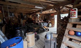 562 Valley Rd, Anson, ME 04911