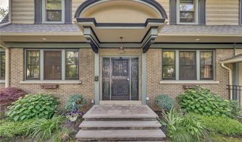 49 Burbank Dr, Amherst, NY 14226