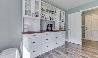 919 Angus Ln, Indianapolis, IN 46217