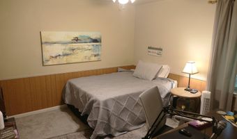 1006 Falkirk Rd, Alma, MI 48801