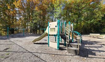 6428 WARREN POINT Ct, Alexandria, VA 22315