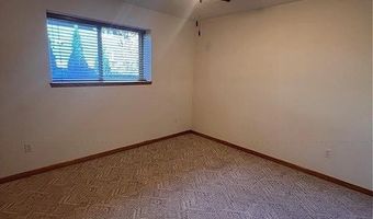 605 S Palmer Dr, Brandon, SD 57005