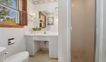 513 E GREENFIELD St, Appleton, WI 54911