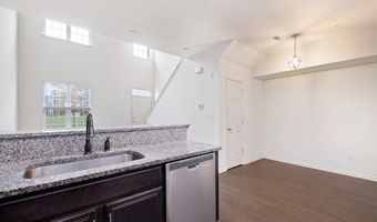 3858 GREEN St, Claymont, DE 19703